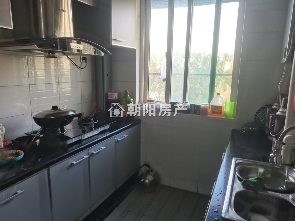 煤气公司建委小区 89平 南向精装两室 满两年 交通便利 学区房