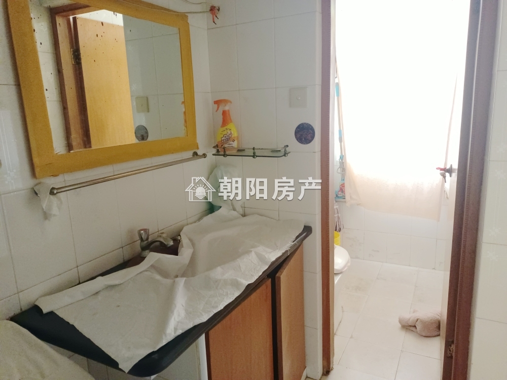吉安小区 61平 南向两居 满两年 交通便利 普装