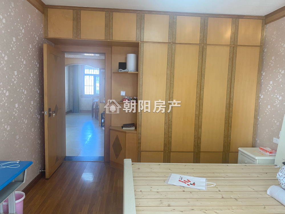 公园小区 91平 南向两室 学区房 满两年 采光好