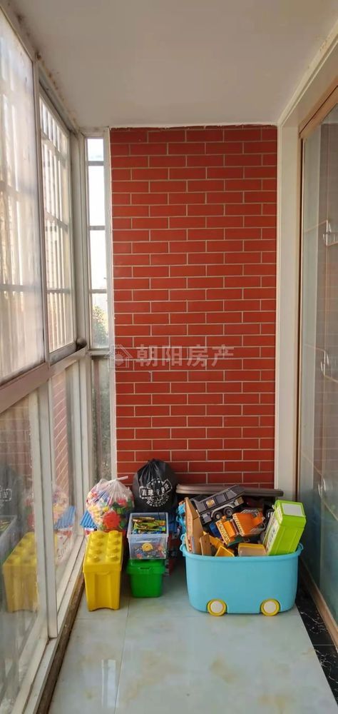 西城公馆 120平 南向三室 交通便利 学区房
