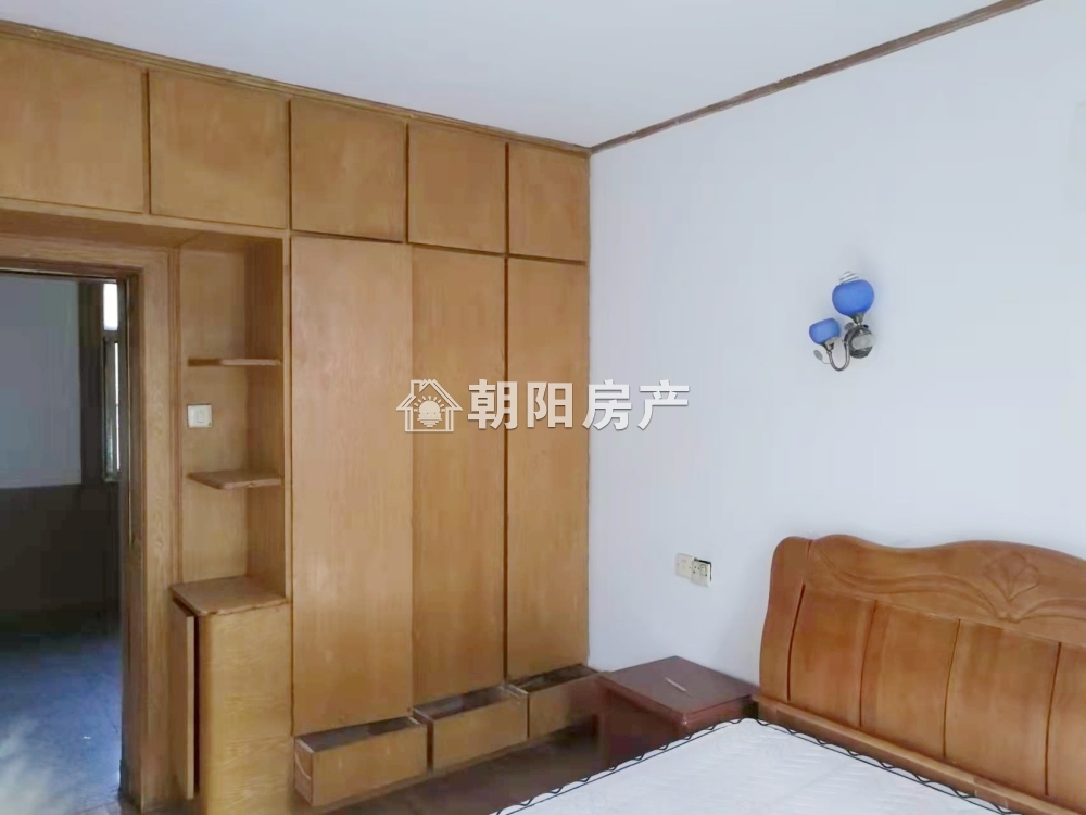 铁路新村 57平 南向两居 2259元/平 满两年 交通便利