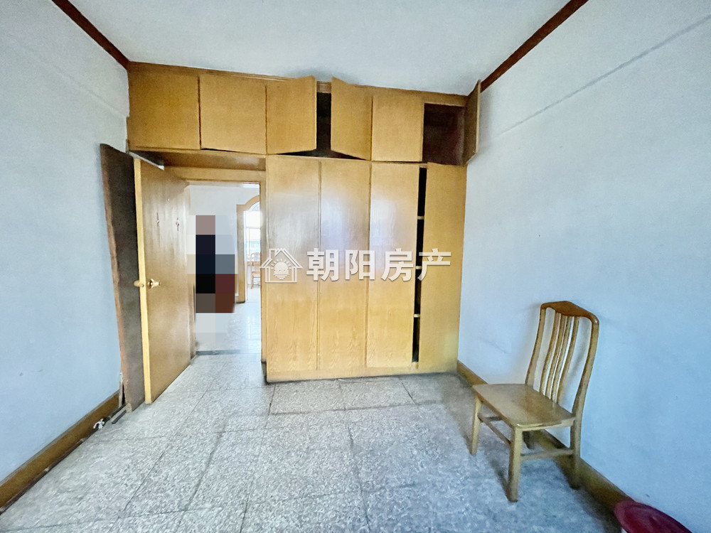 印机厂家属楼 72平 朝南两居 单价2566元 交通便利 随时看房