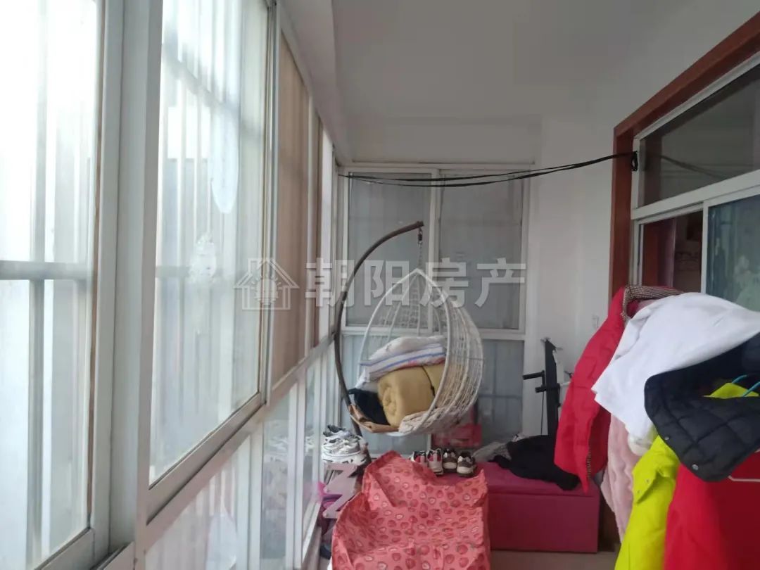 临水雅苑 148平 南向大三居 学区房 满两年 交通便利