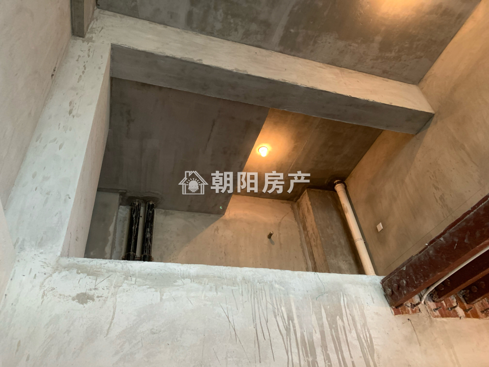 金地国际城A区 42平 复式两居 学区房 单价4714元