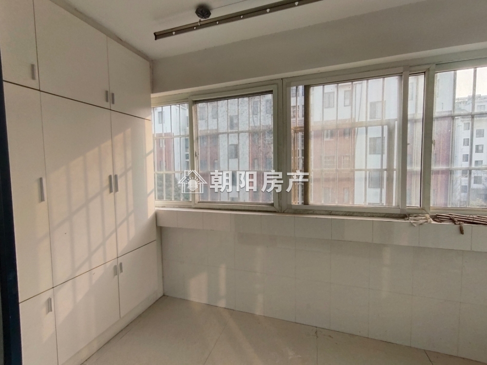 桃源居 87平 南向两室 满两年 交通便利