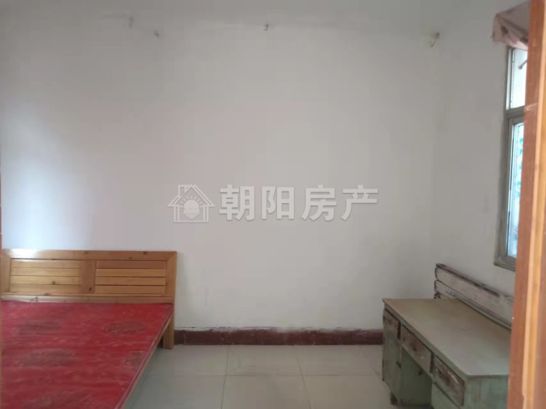 供电小区 40平 南向一室一厅 简装 交通便利 学区房