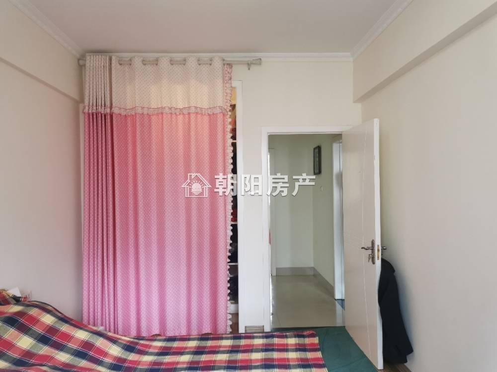 银鹭万树城 134平 南向精装三居 满五唯一 交通便利
