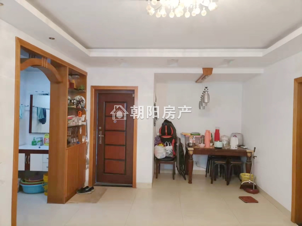 海达花园 89平 南向两室 满两年 精装 交通便利