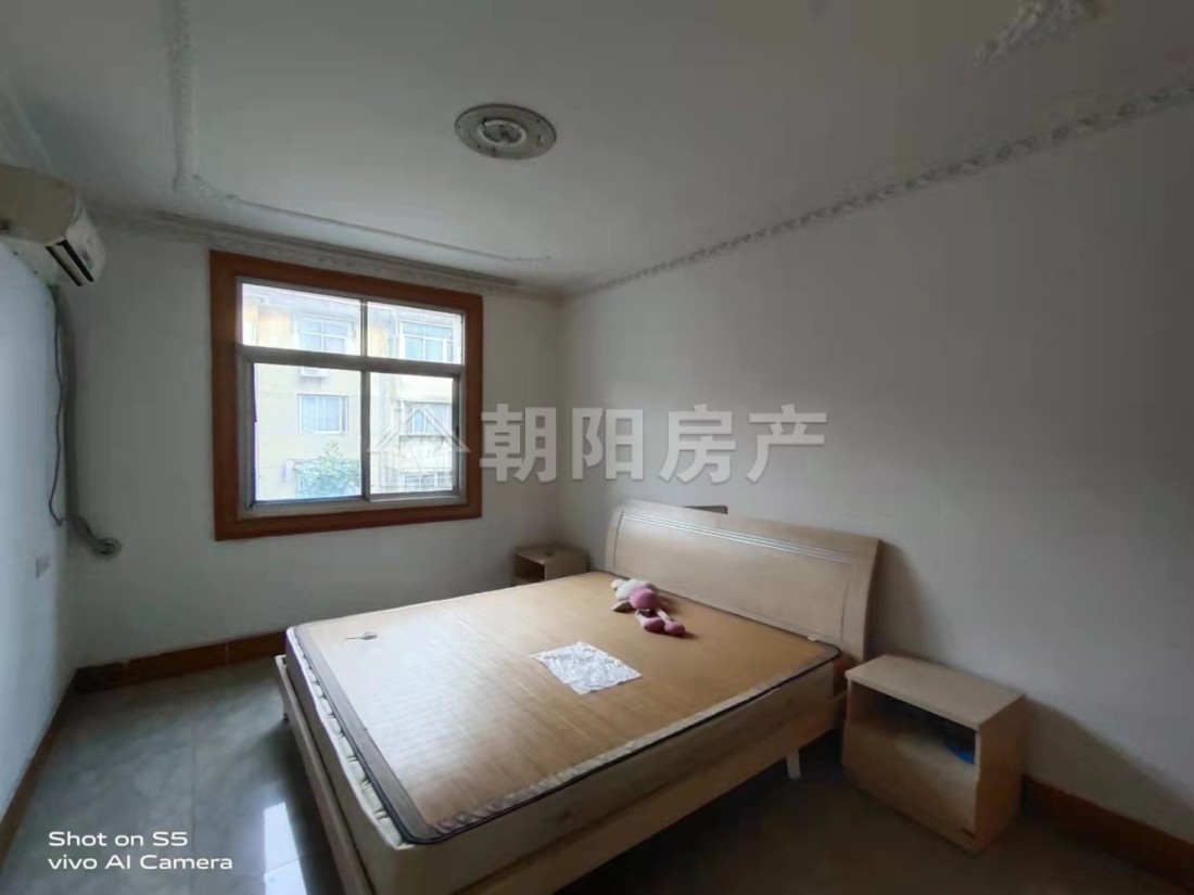 朝阳村 111平 南向大三居 2688元/平 学区免税
