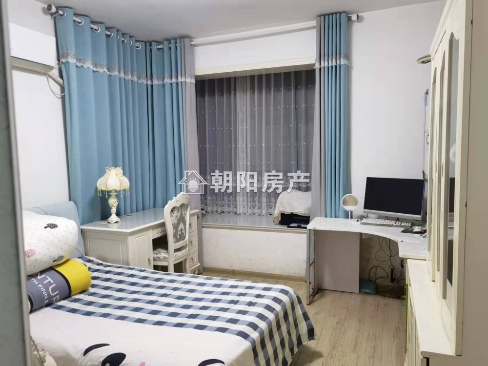 鑫诚花园 104平 南向精装两居 4780元/平 学区交通便利