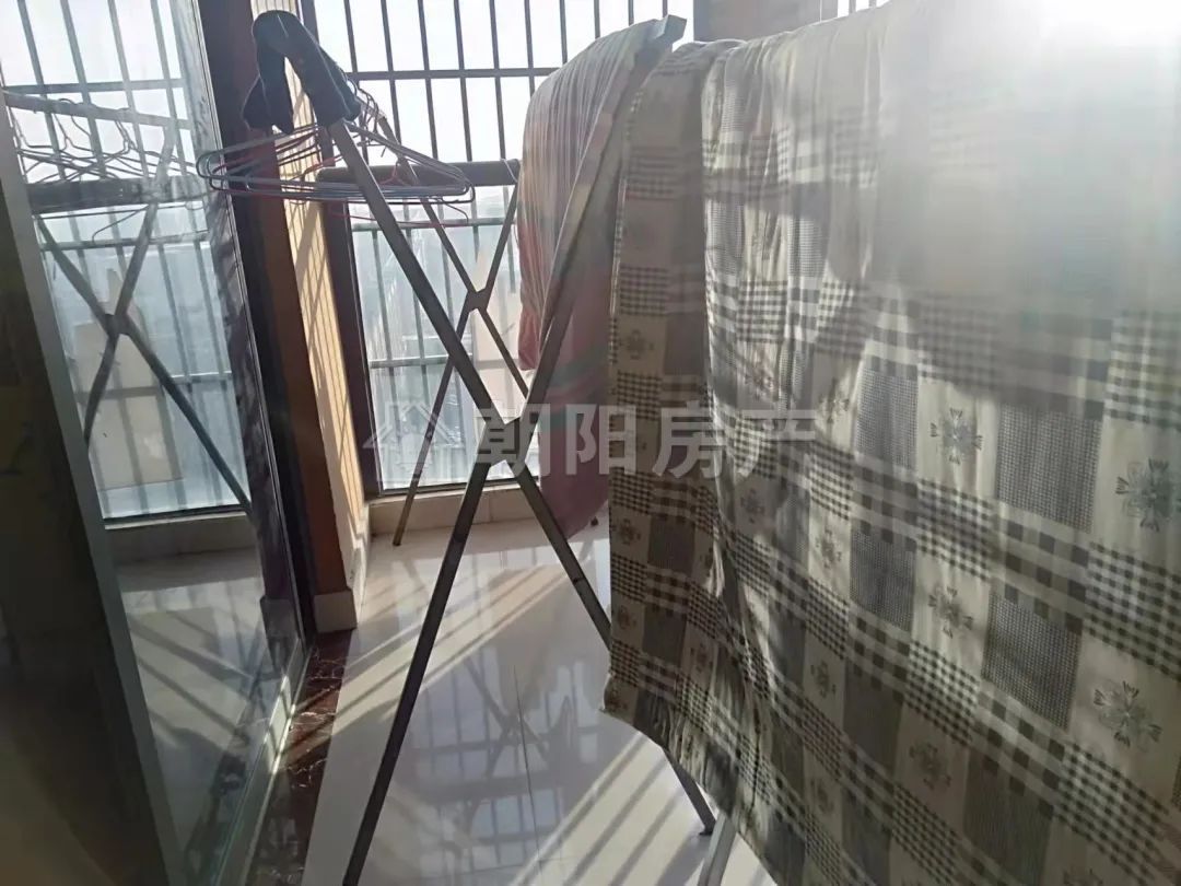 翰林首府 90平 南向三室 满两年 交通便利 配套齐全