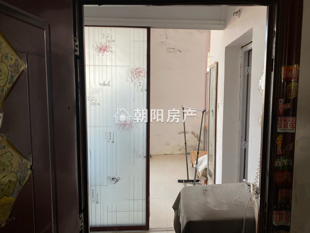 金龙门公寓 42平 一室一厅 交通便利 简装