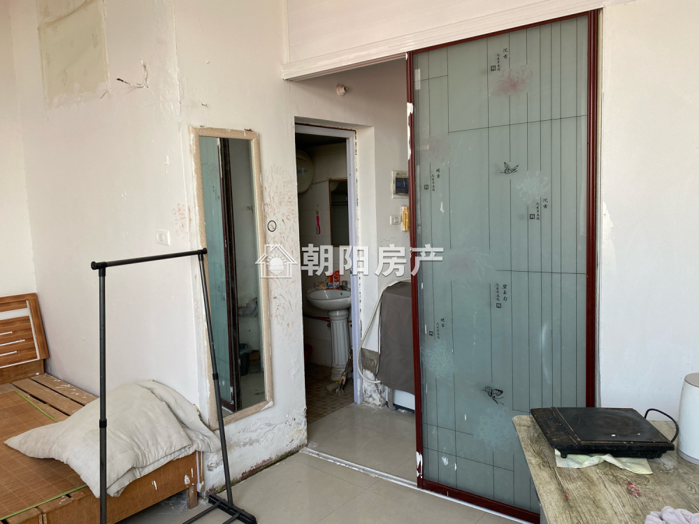 金龙门公寓 42平 一室一厅 交通便利 简装