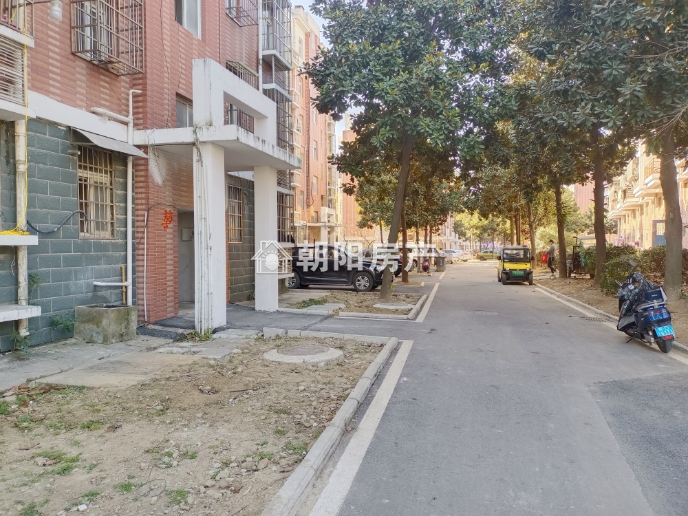 银鹭安居苑 127平 南向三居 采光好 交通便利
