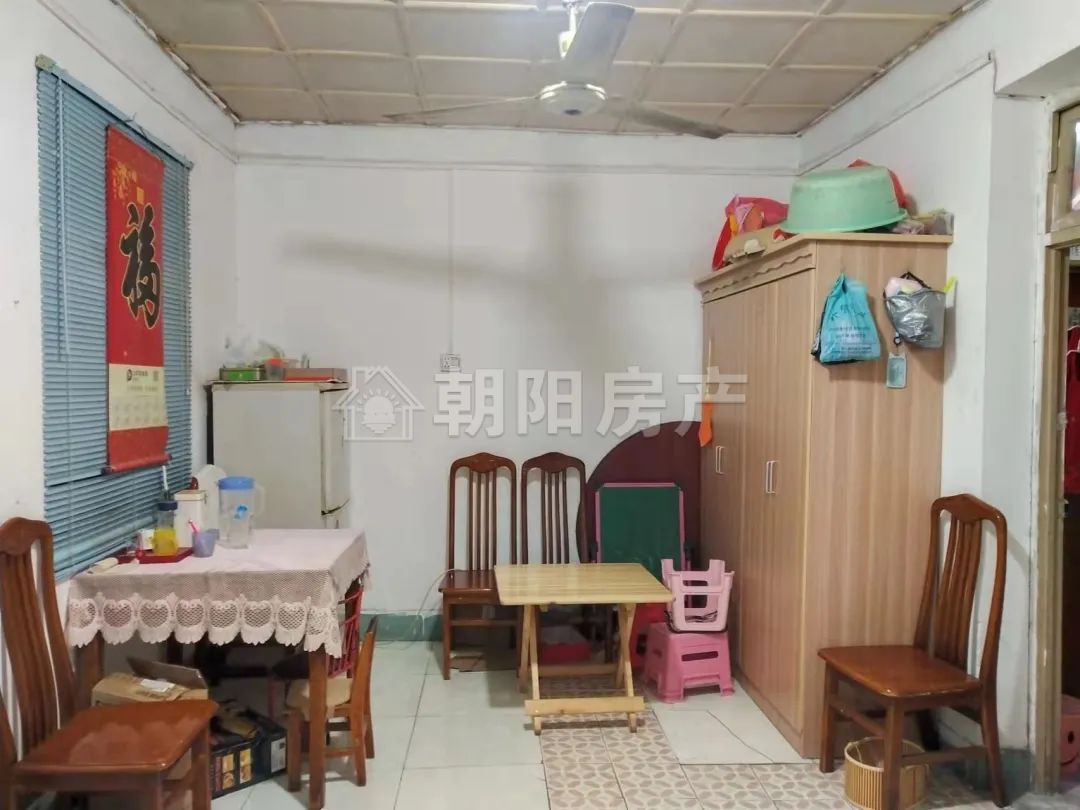 教育局家属楼 57平 南向两室 满五唯一 学区房 交通便利