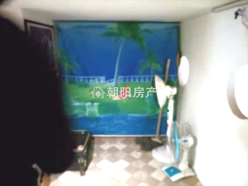 金龙门公寓 45平 南向精装一居 交通便利 满两年