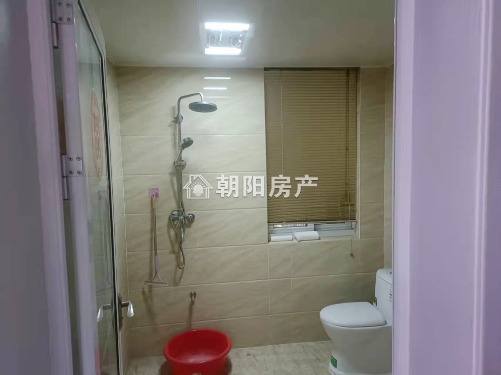 英伦联邦三室两厅学区房精装修房出售