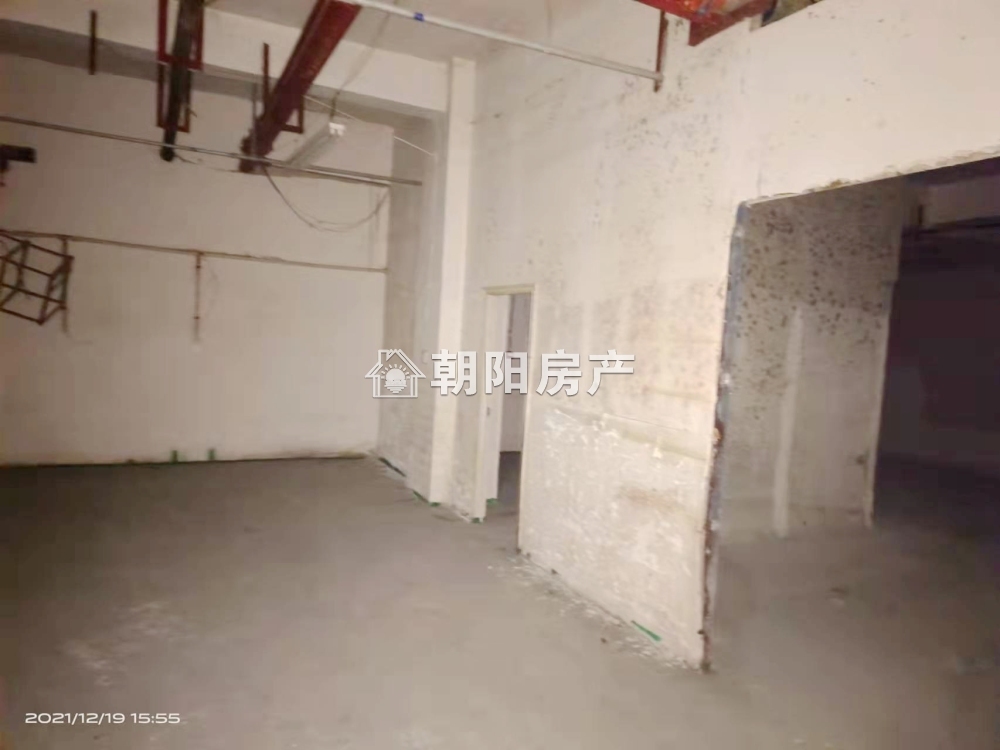 西城大门综合楼 2000平 仓库出租 交通便利 通风干燥