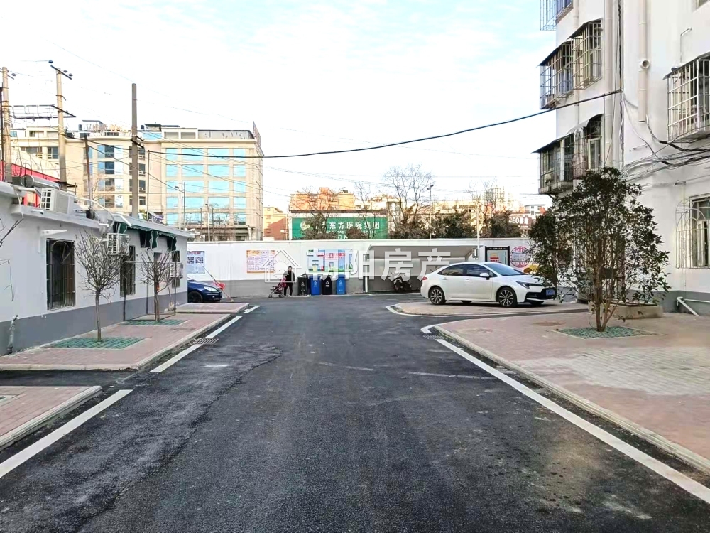 柏园医药家属楼 61平 南向两居 满两年 单价1639元/平