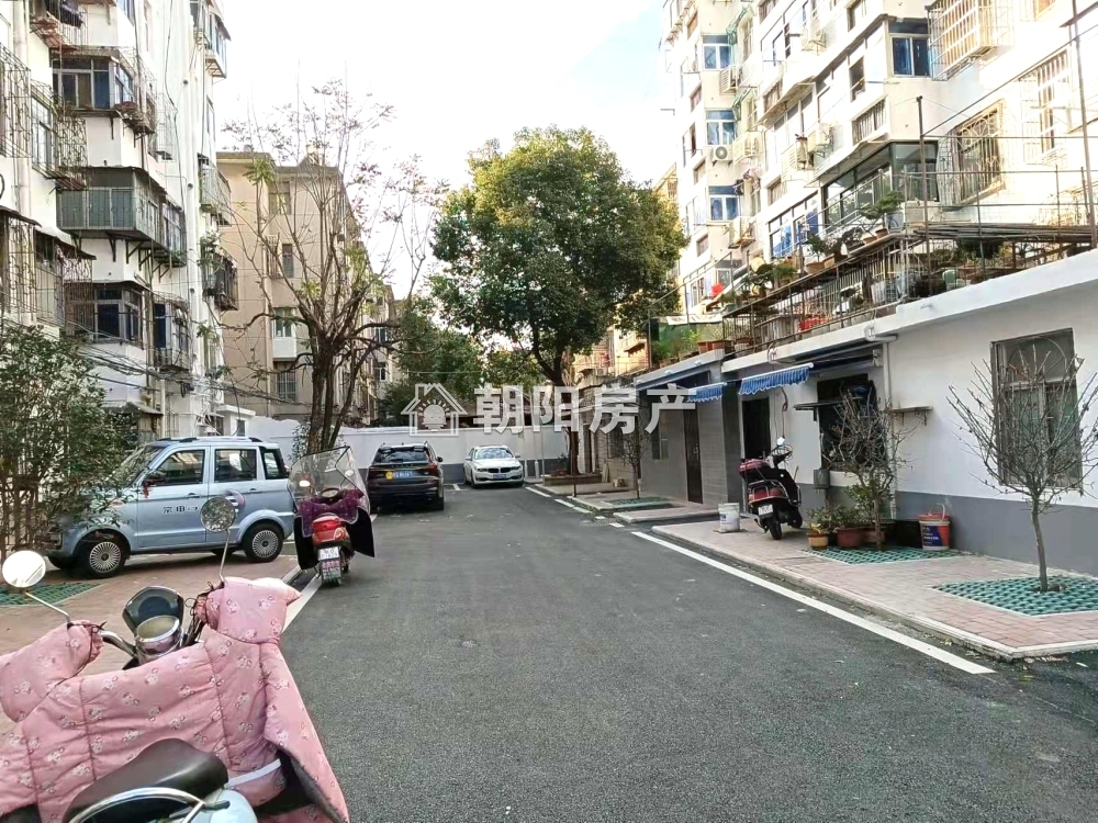 柏园医药家属楼 61平 南向两居 满两年 单价1639元/平
