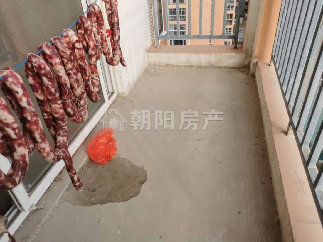 新湖小区东区 95平 南向两室 交通便利 学区房
