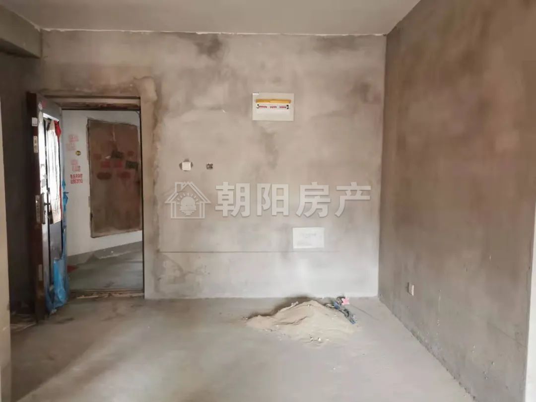 新湖小区东区 95平 南向两室 交通便利 学区房