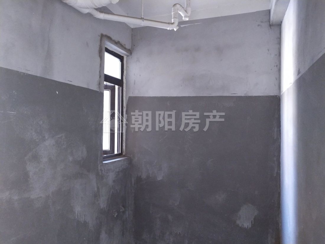 状元学府 104平 南向三室 满两年 毛坯洋房