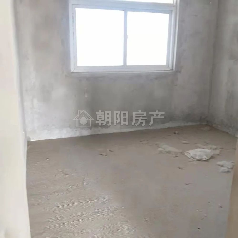 新湖小区东区 143平 南向四室毛坯 交通便利 学区房