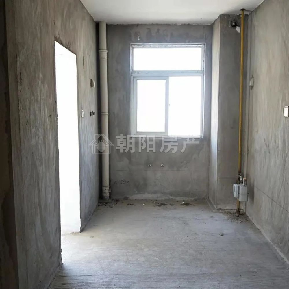 新湖小区东区 143平 南向四室毛坯 交通便利 学区房
