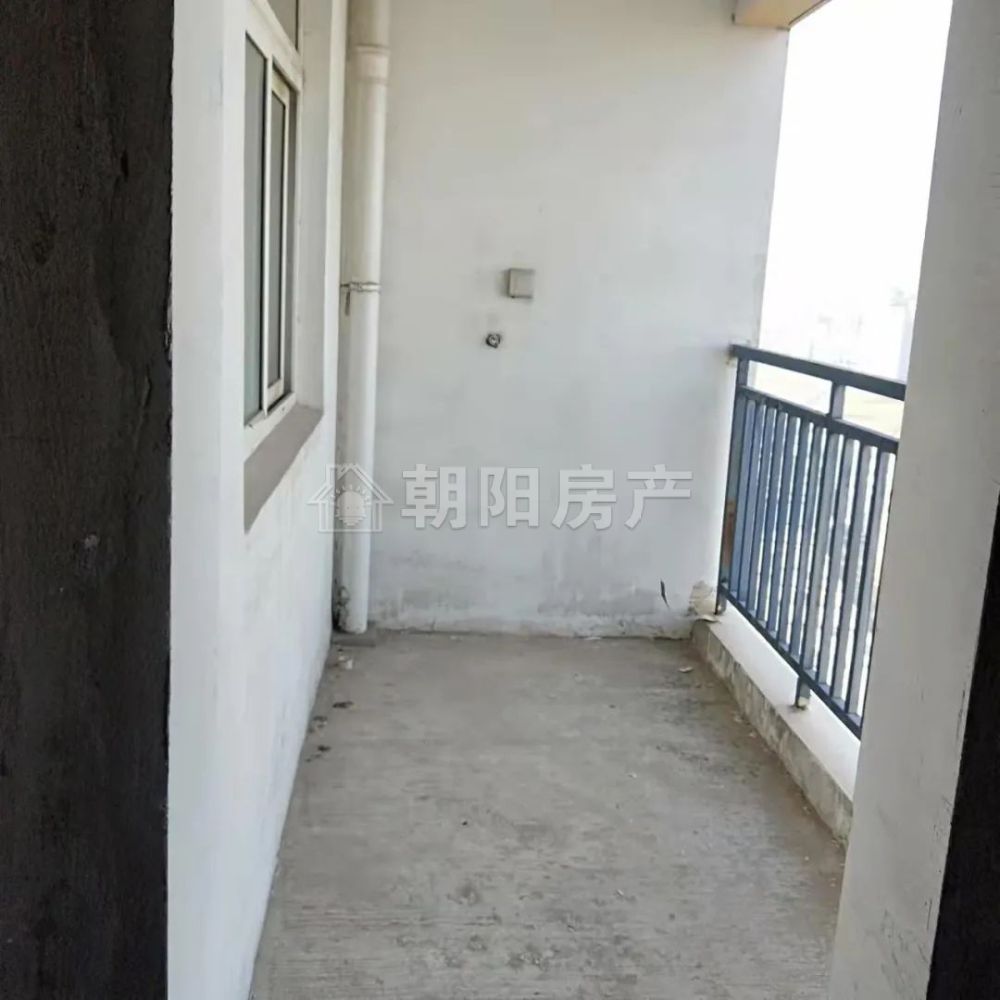 新湖小区东区 143平 南向四室毛坯 交通便利 学区房