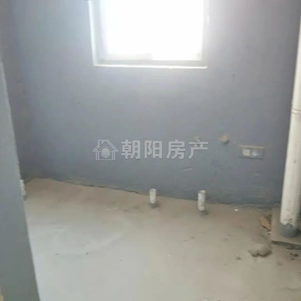 新湖小区东区 143平 南向四室毛坯 交通便利 学区房