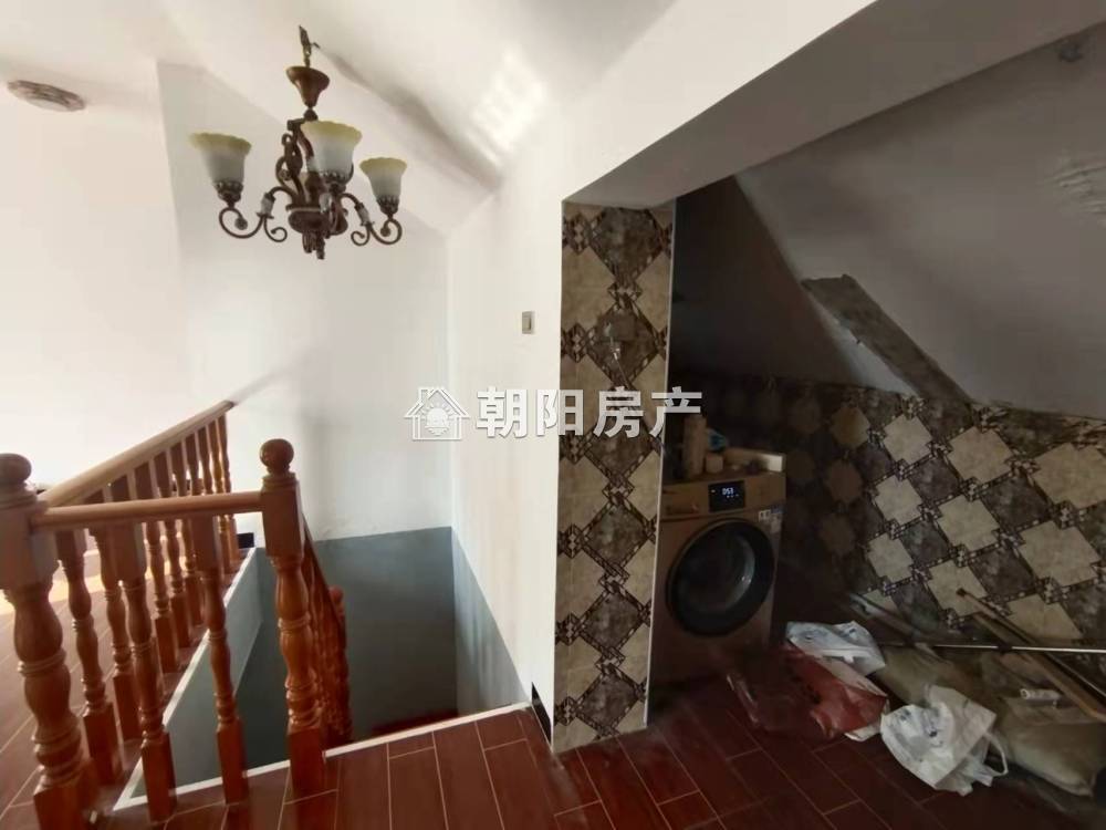 玉兰苑 100平 南向精装三室 交通便利 随时看房