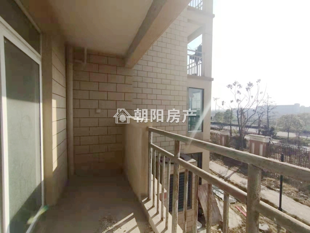 玉兰苑 109平 朝南三室 满五唯一 交通便利