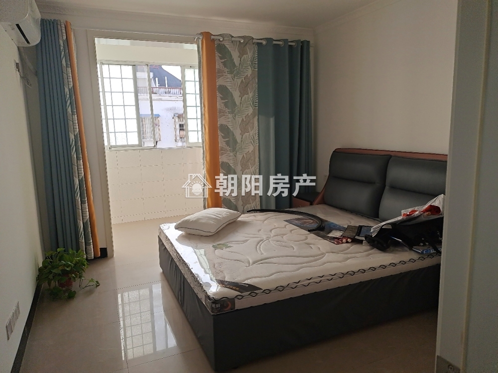 金港家园 118平 南向三室两卫 满两年 精装 学区房