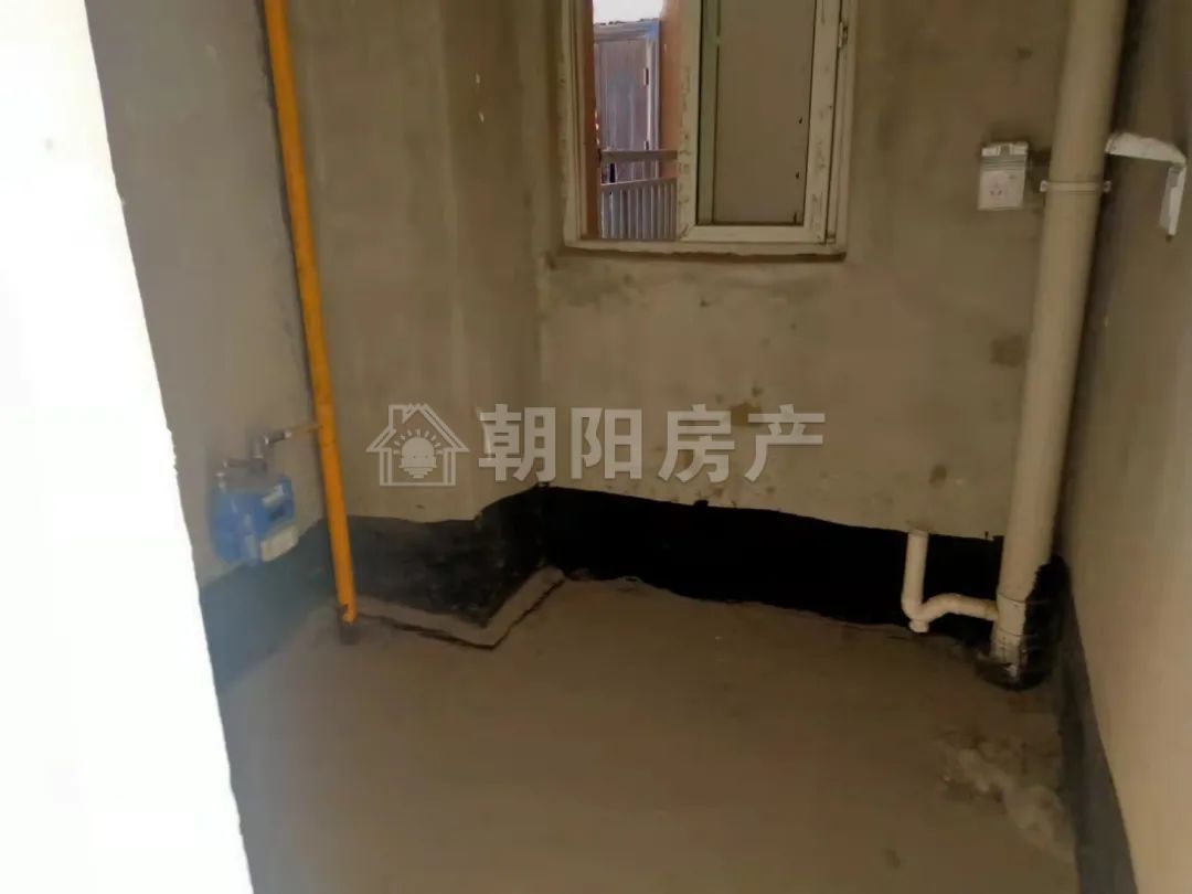 稻香花园二期 117平 南向三室 交通便利 学区房