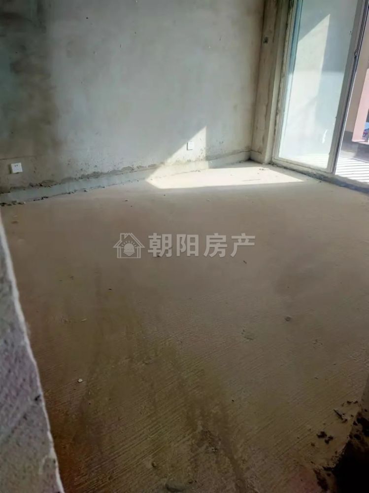 稻香花园二期 117平 朝南三室 交通便利 学区房