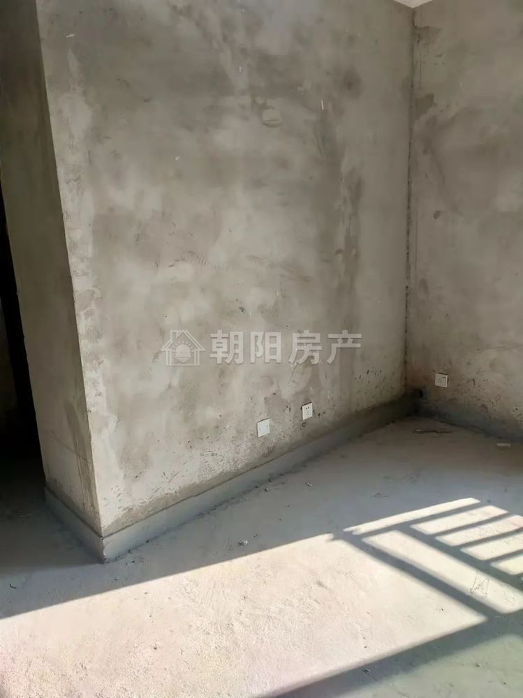 稻香花园二期 117平 朝南三室 交通便利 学区房