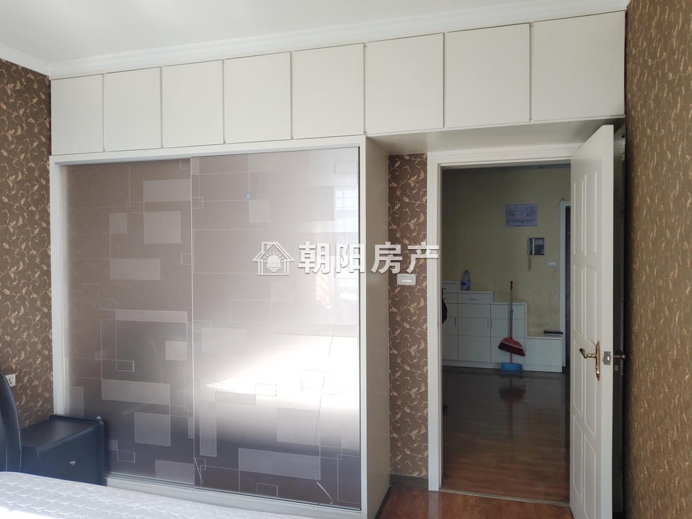 北京名都 94平 朝南精装两室 交通便利 随时看房
