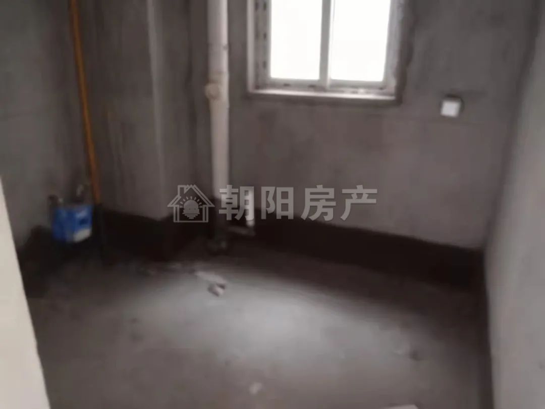 稻香花园二期 115平 南向三室 交通便利 环境好 毛坯