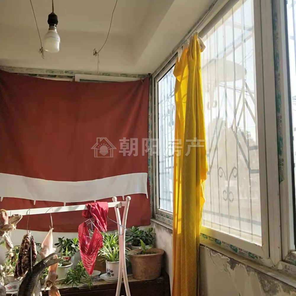 金凤凰菜市 96平 南向两室 满五唯一 交通便利 学区房
