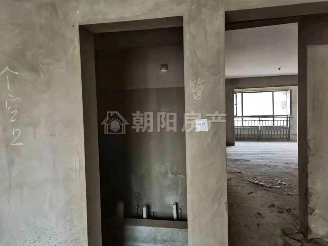 凤凰湾D地块115平方毛坯三室两厅城关一小学区房出售