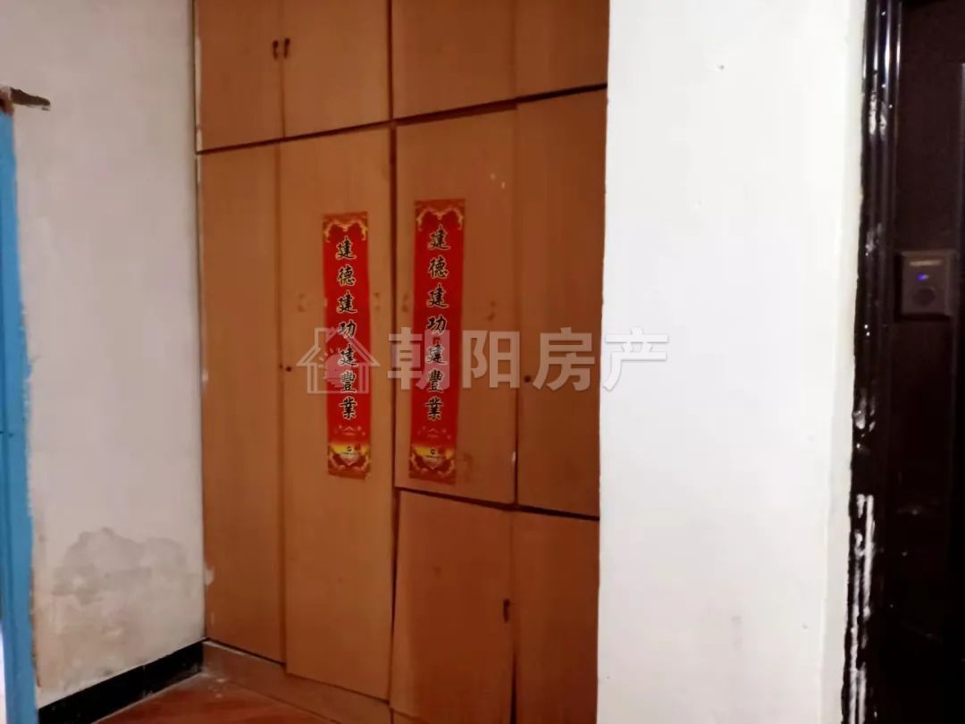 百货大楼 55平 朝南一室一厅 交通便利 学区房