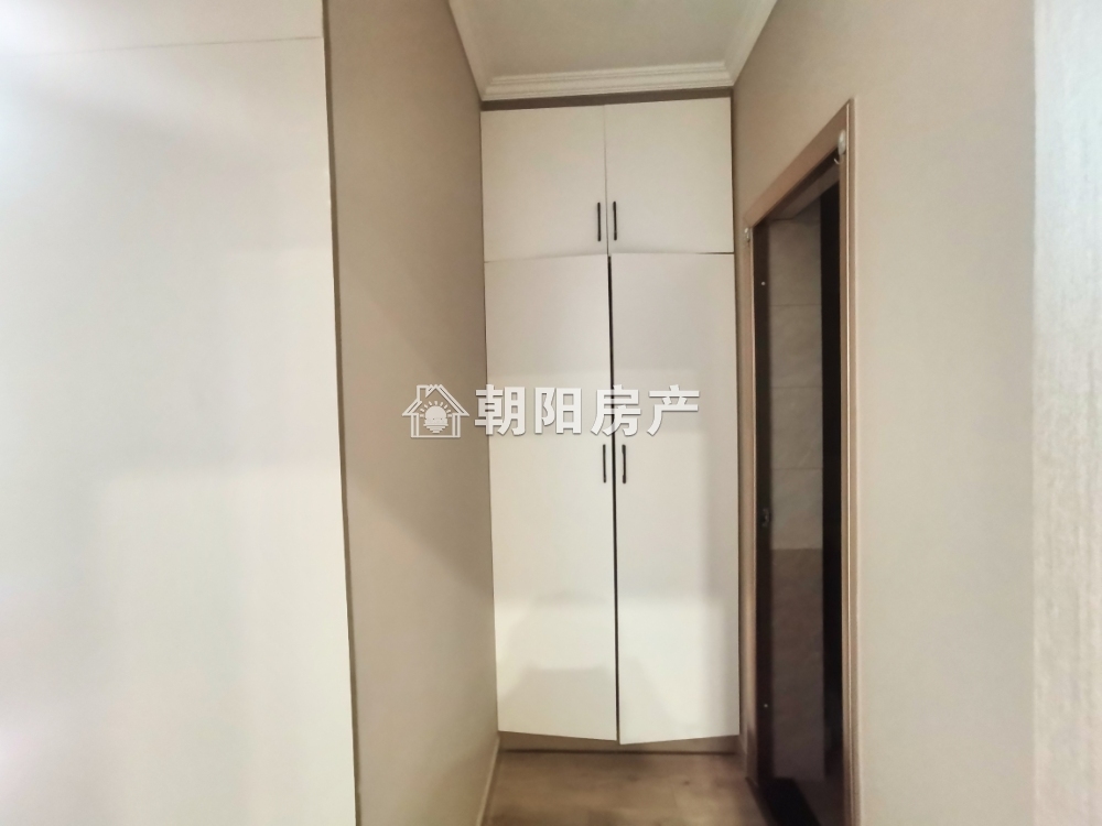 漫悦湾 106平 南向精装三室  近公园