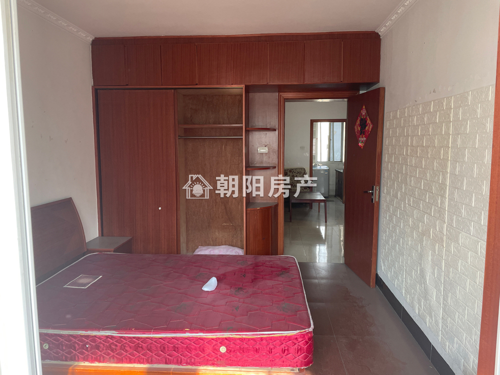 民生小区 79平 南向两室 满两年 2500元/平