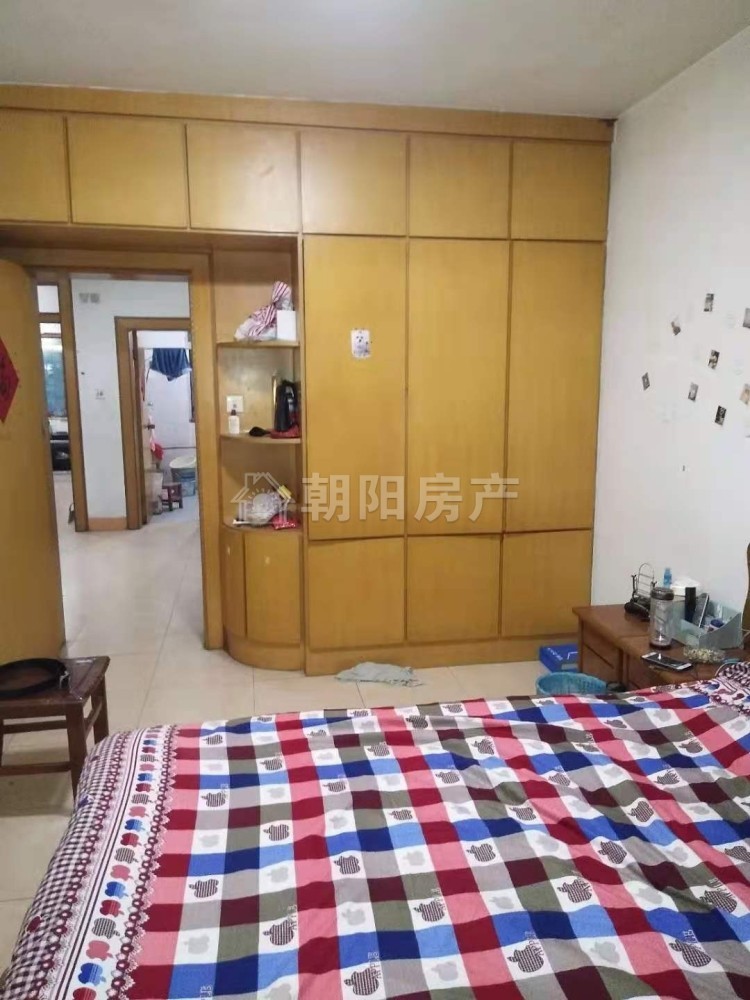 大桥家属楼 95平 南向两室 满五唯一 学区房