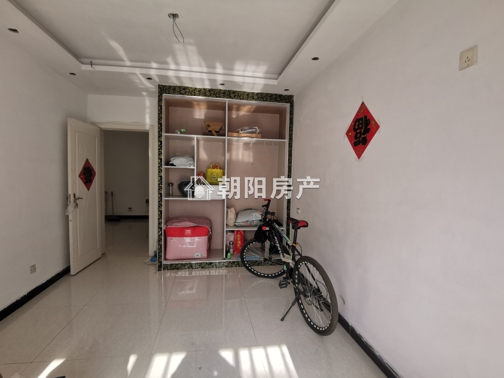 和谐家园 66平 南向采光两居 交通便利 简装