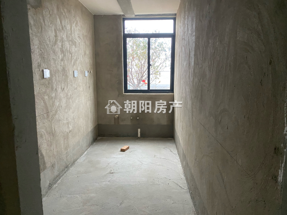 海德公馆 133平 南向四室毛坯 学区房随时看房