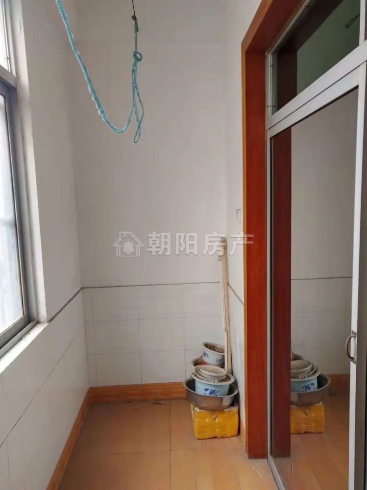 企业局家属楼 113平 南向三室 学区房 交通便利