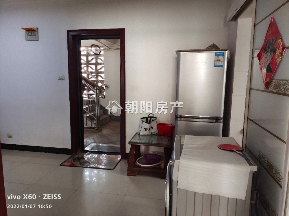 勘建村 60平 朝南两室 满两年 交通便利 配套齐全
