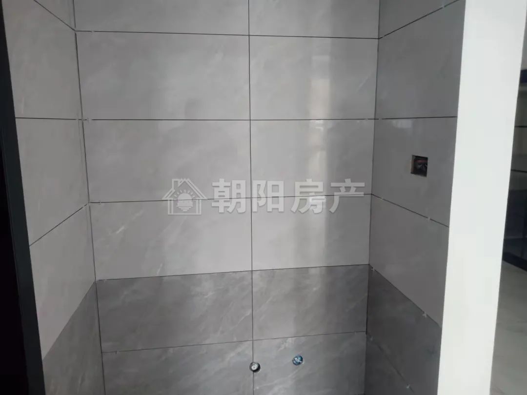 八里塘安置小区 80平 朝南精装两居 交通便利 学区房